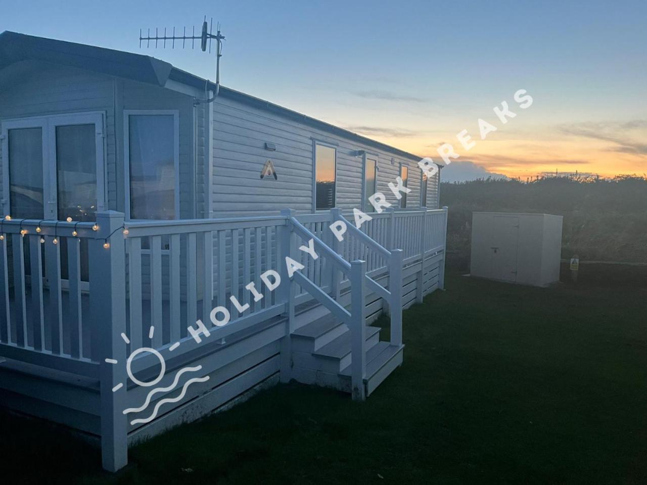 Sunset - A Relaxing Gold 3 Bed Holiday Home At Seal Bay Resort Чичестър Екстериор снимка